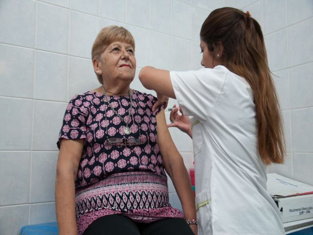Comienza la campaña de vacunación antigripal 2017 en la Asistencia Pública
