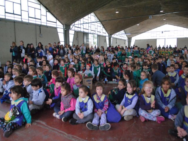 Más de 800 niños participaron del encuentro por el Día de la Actividad Física y el Día Mundial de la Salud