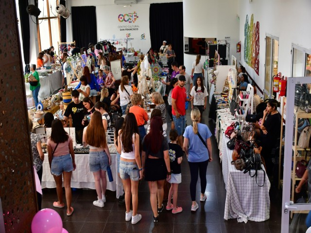Feria de Mujeres Emprendedoras _ Navidad