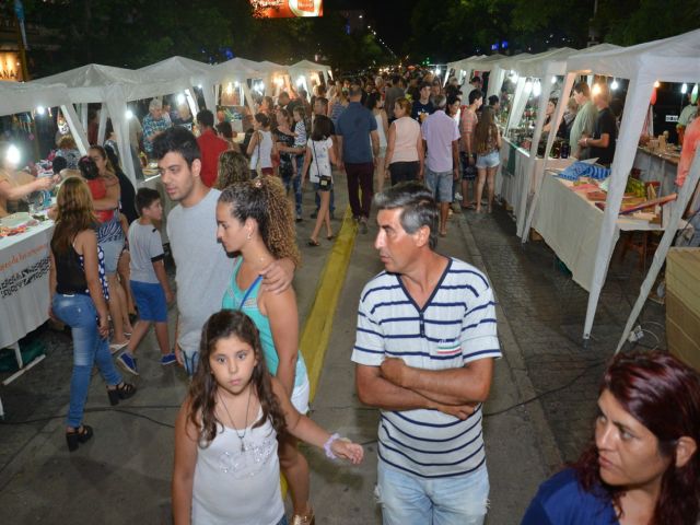 Con gran éxito comenzó una nueva edición del Paseo  Peatonal 2016