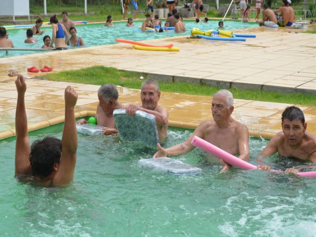 Continúa la Temporada de Verano en el Polideportivo Municipal 