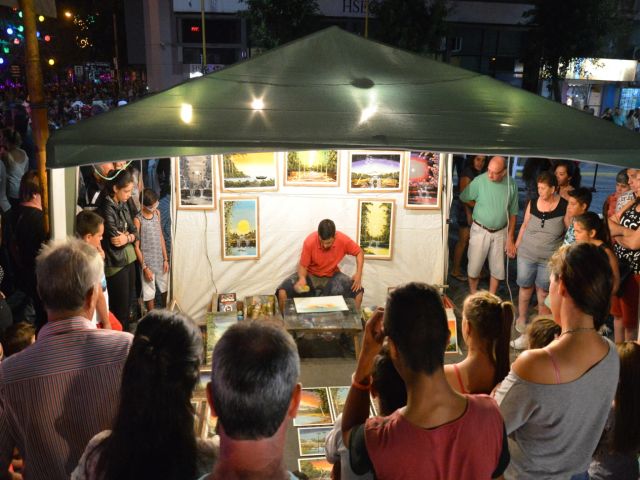 El Centro Cívico fue escenario de una nueva noche del Paseo Peatonal 2016