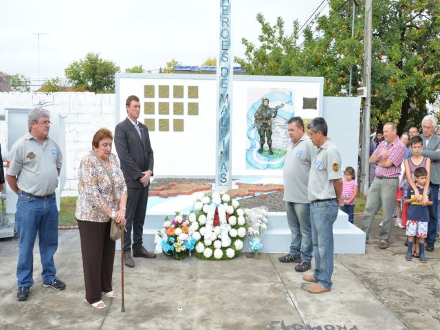 Homenaje en el 34º aniversario de la gesta de Malvinas