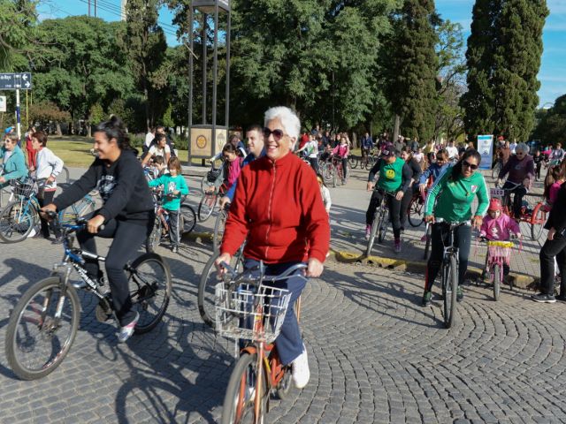 Concurrida bicicleteada por la ciudad