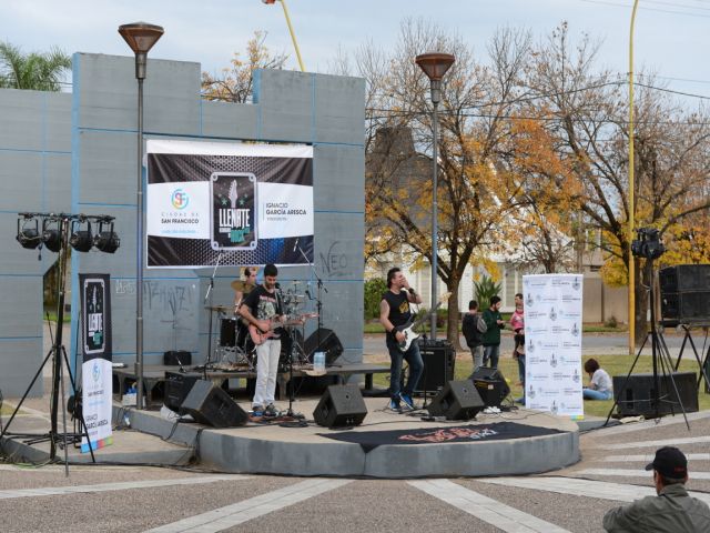 Comenzó el ciclo Llenate 2016, Recargado de Rock