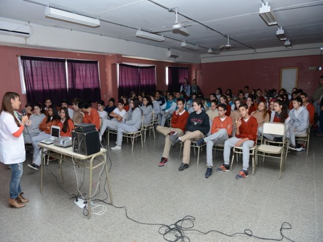 Comenzó el programa municipal Salud bucal y cuidados en la colocación de piercing