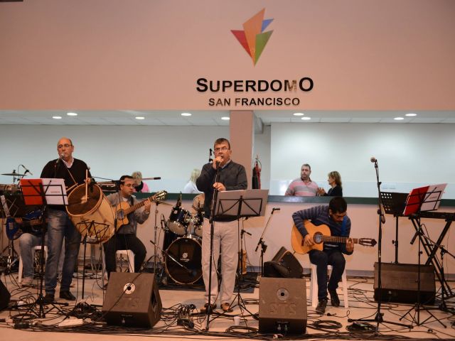 Diversión y homenaje en la segunda jornada de Domingo Diferente   