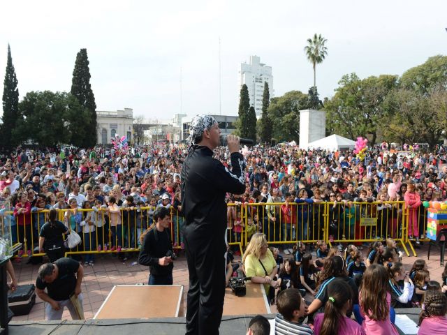 Los niños de la ciudad celebraron su día en el Centro Cívico