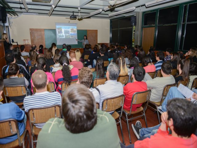 Continúan las charla del Proyecto Bicentenario