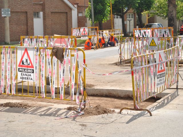 Más bacheos por distintas arterias de la ciudad