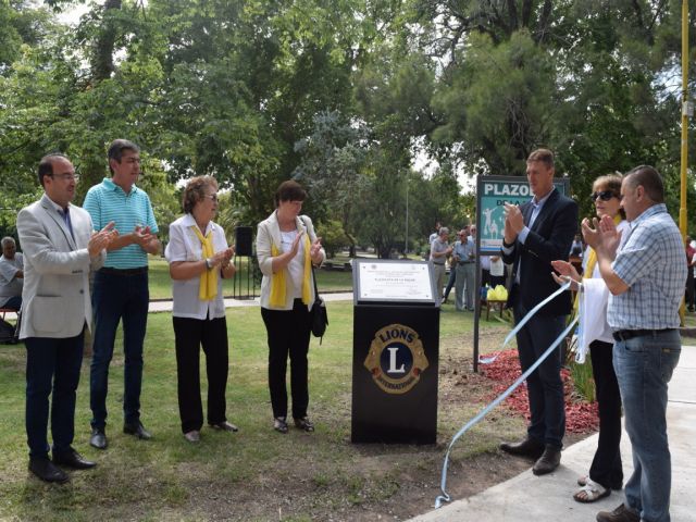 Se inauguró la Plazoleta de la Salud en la Plaza General Paz