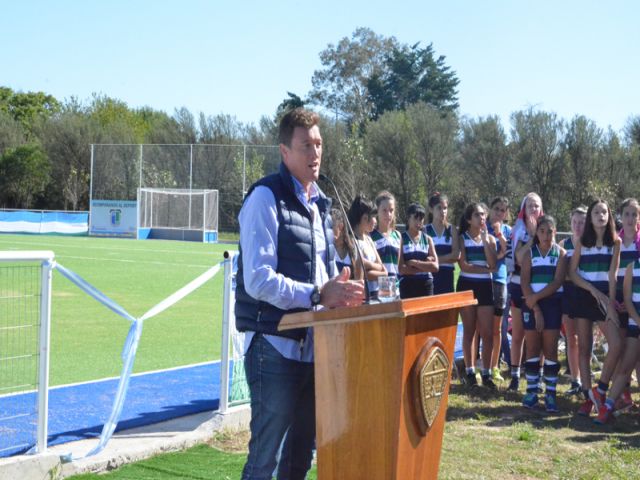 Quedó inaugurada la cancha de hockey de césped sintético del San Francisco Rugby Club