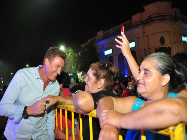 Gran cantidad de vecinos disfrutaron de una nueva noche de La Peatonal 2020