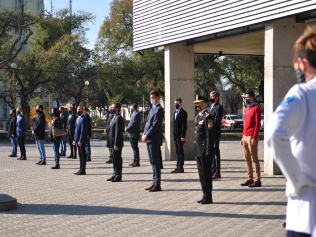 El intendente García Aresca encabezó el acto en homenaje al Padre de la Patria, Gral. Don José de San Martín