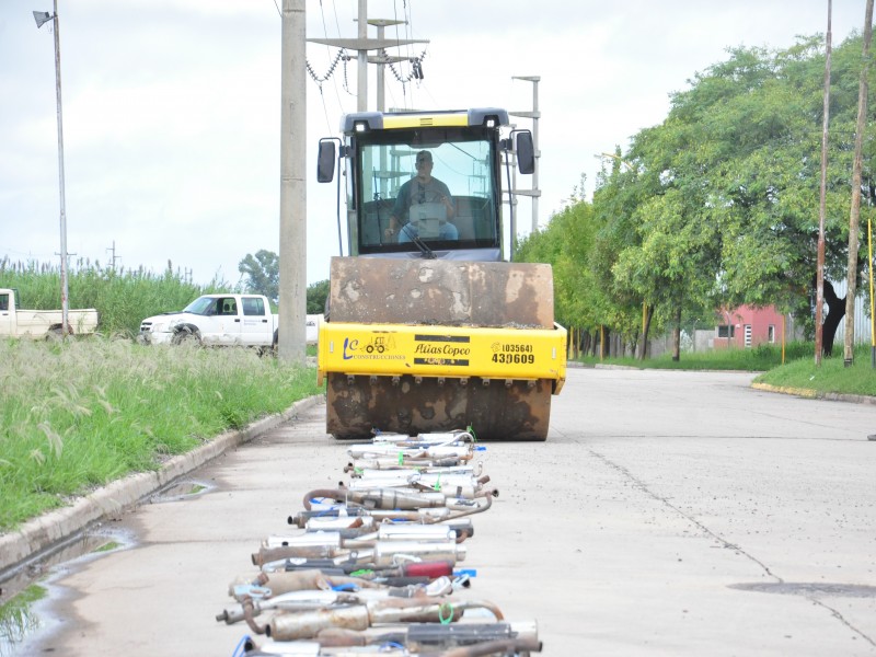 El municipio procedió a la destrucción de 90 caños de escape antirreglamentarios