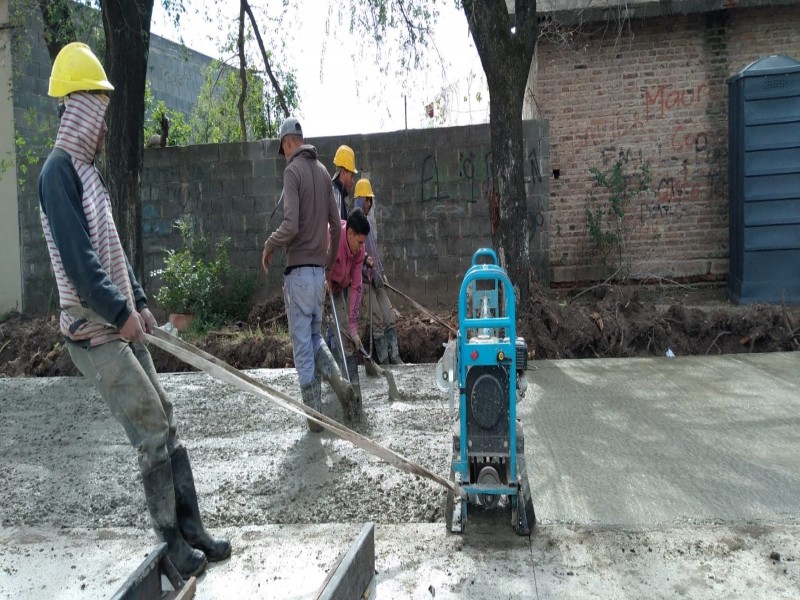 Avanza a buen ritmo la obra de pavimentación de barrio 9 de Septiembre