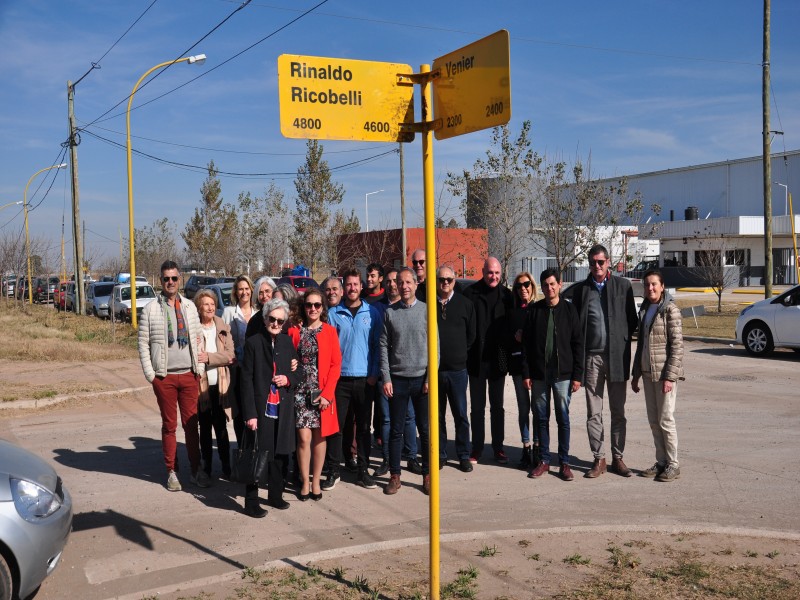 Reconocimiento: Tres nuevas calles del Parque Industrial llevan el nombre de empresarios de la ciudad
