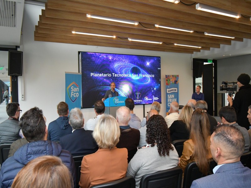 Con tecnología de última generación se inauguró el Planetario San Francisco en Tecnoteca