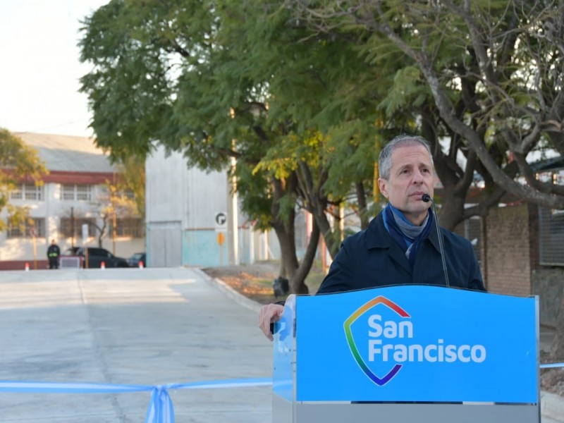 Se inauguró la pavimentación de calle Esperanza