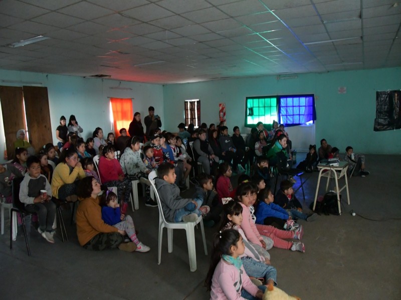 La mesa barrial de barrio Parque realizó cine y merienda en vacaciones de invierno