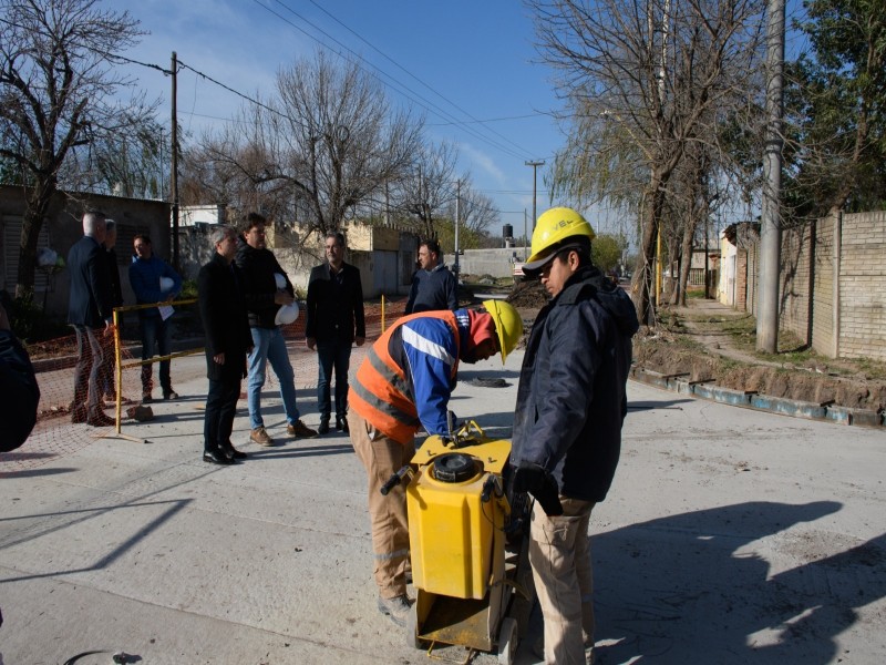 Avanza la obra de cordón cuneta en Bº La Milka