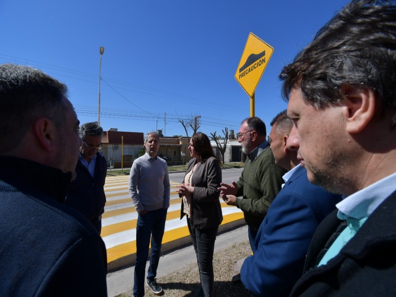 Finalizaron los trabajos de instalación de reductores de velocidad sobre camino interprovincial