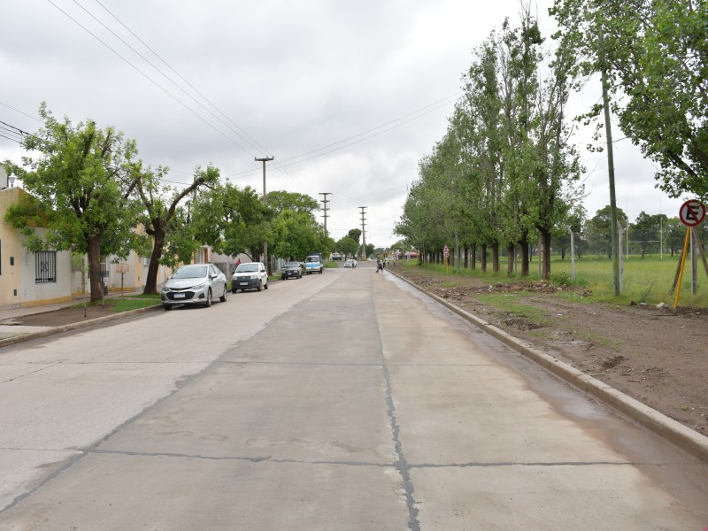 Bernarte inauguró obras de pavimentación en Bº Roque Sáenz Peña
