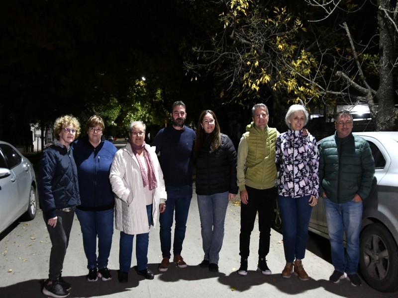 Se instalaron nuevas luces Led en barrio Jardín