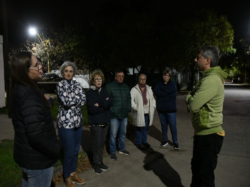 Se instalaron nuevas luces Led en barrio Jardín