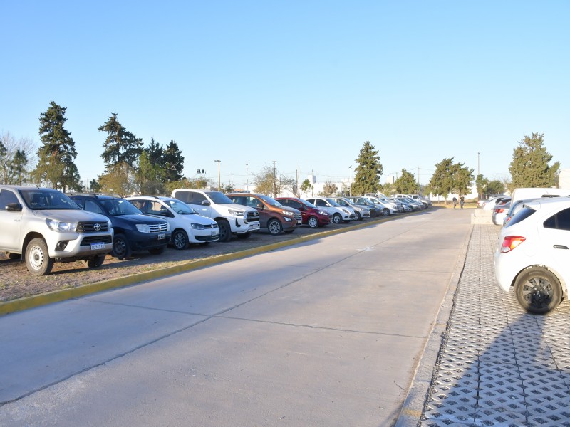 Bernarte junto a UTN inauguraron el nuevo estacionamiento vehicular 