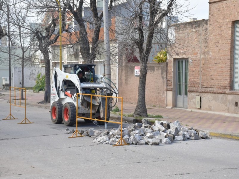 El municipio ejecuta la segunda etapa del Plan Municipal de Bacheo 