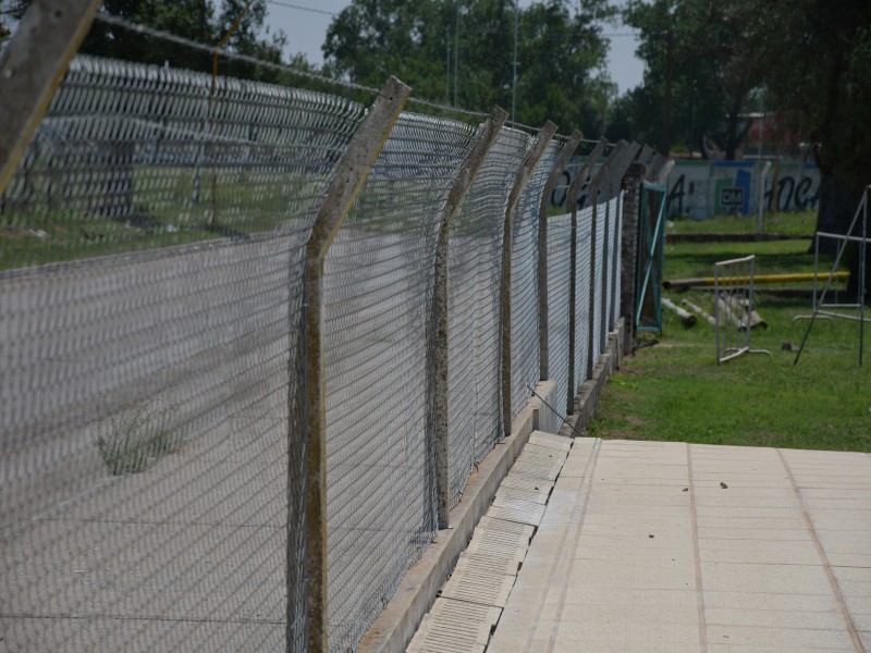 Se inauguró el recambio total del alambrado perimetral del Polideportivo Municipal