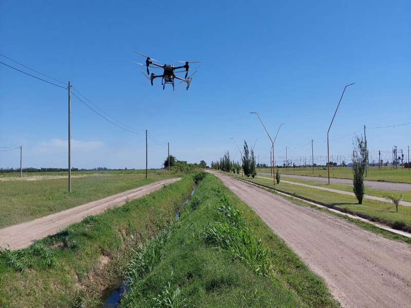 Dengue: el municipio continúa con la fumigación espacial a través del drone pulverizador