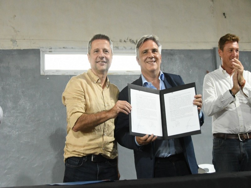 Llaryora anunció dos nuevos polideportivos sociales San Francisco