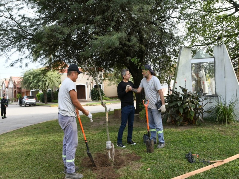 “La Muni en tu barrio” llegó a Iturraspe con múltiples servicios para los vecinos