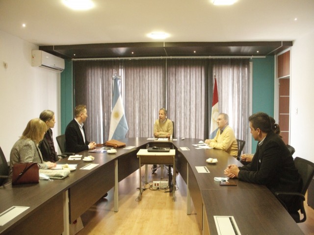 Bernarte recibió a representantes de la embajada norteamericana que visitaron la ciudad