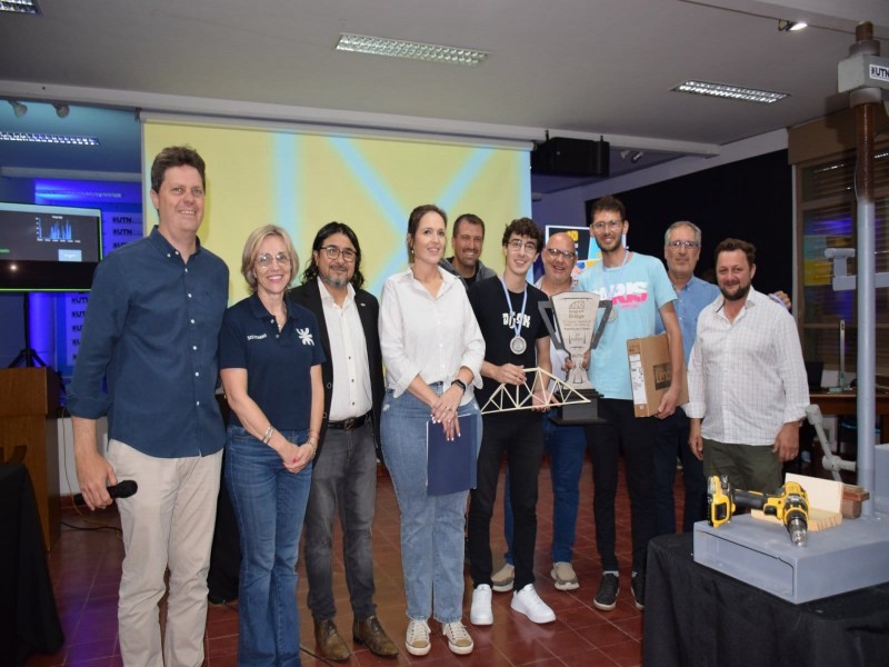 Spaghetti Bridge: exitosa edición del concurso de puentes de fideos en la UTN San Francisco