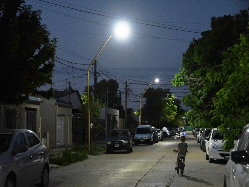 Con la habilitación en barrio Vélez Sarsfield San Francisco amplía su cobertura con luminarias LED