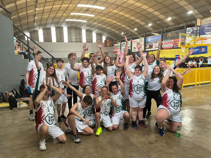 Sportivo Belgrano impulsa el básquet adaptado con su primer viaje del año