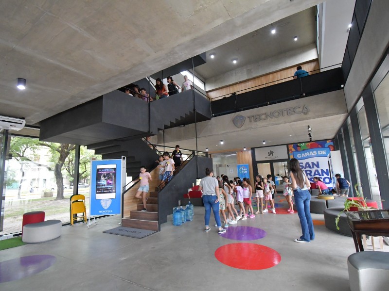 La Tecnoteca San Francisco abre inscripciones a una amplia propuesta de cursos y talleres tecnológicos para todas las edades